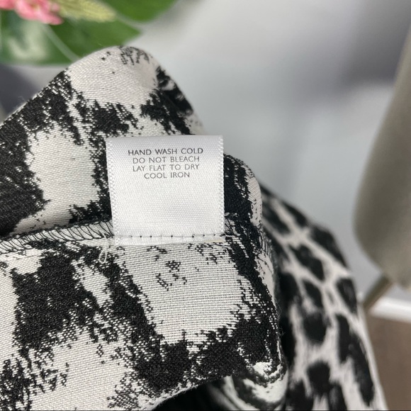 NATORI snow leopard print midi dress Sz 12 - Picture 14 of 15